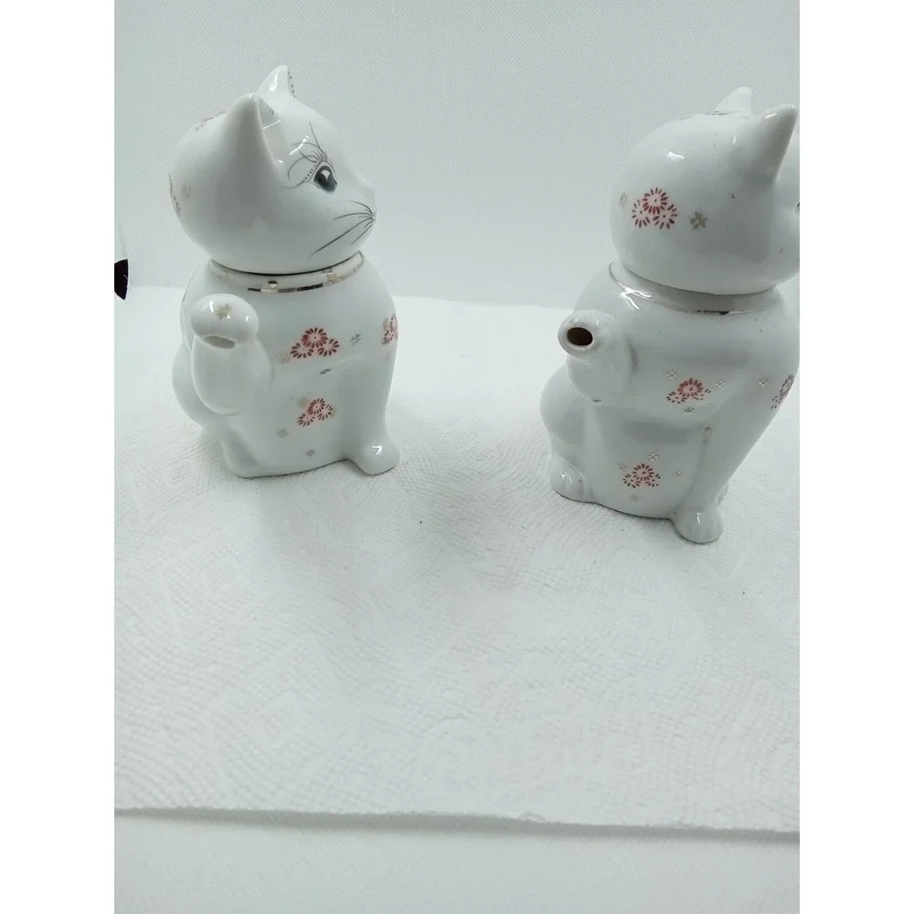 Lucky Cat Teapot‎ & Creamer